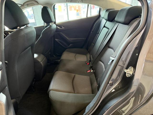 2014 Mazda Mazda3 i Touring