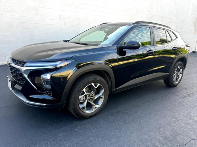 2025 Chevrolet Trax FWD LT