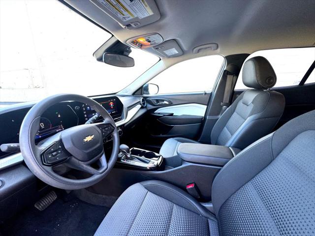 2025 Chevrolet Trax FWD LT
