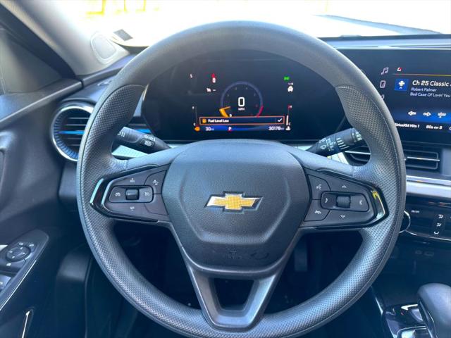 2025 Chevrolet Trax FWD LT