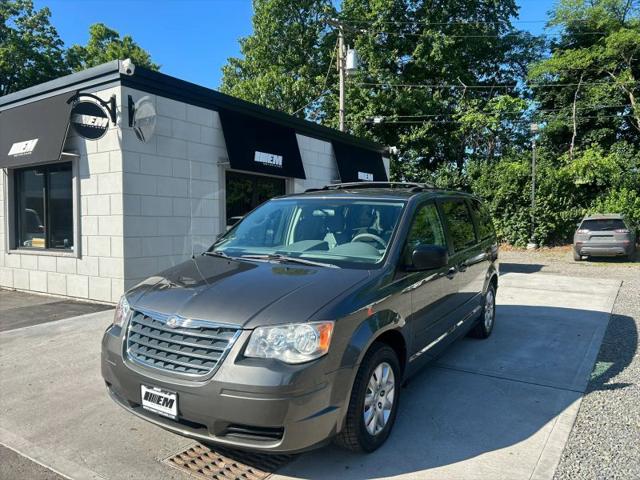 2010 Chrysler Town & Country LX for sale in Metuchen, NJ