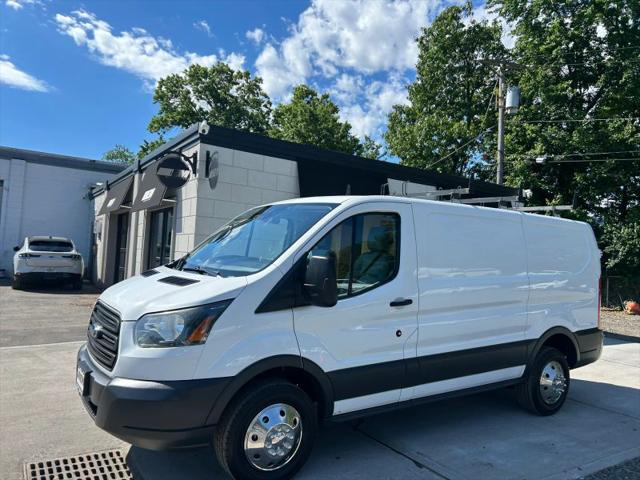 2016 Ford Transit w/60/40 Side Door w/RWB