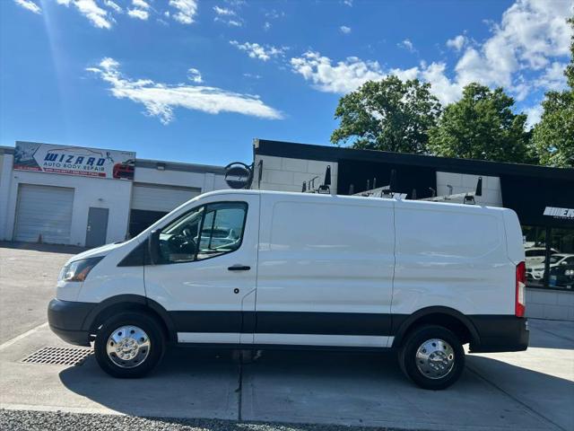 2016 Ford Transit w/60/40 Side Door w/RWB