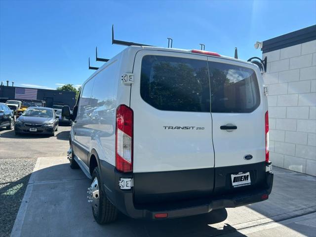 2016 Ford Transit w/60/40 Side Door w/RWB