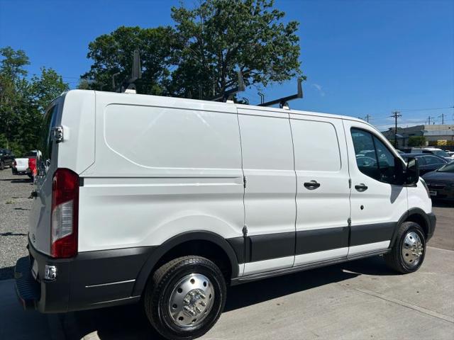 2016 Ford Transit w/60/40 Side Door w/RWB