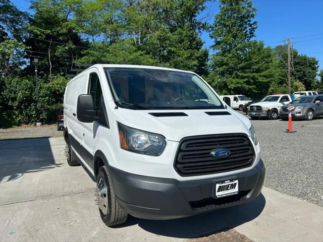 2016 Ford Transit w/60/40 Side Door w/RWB