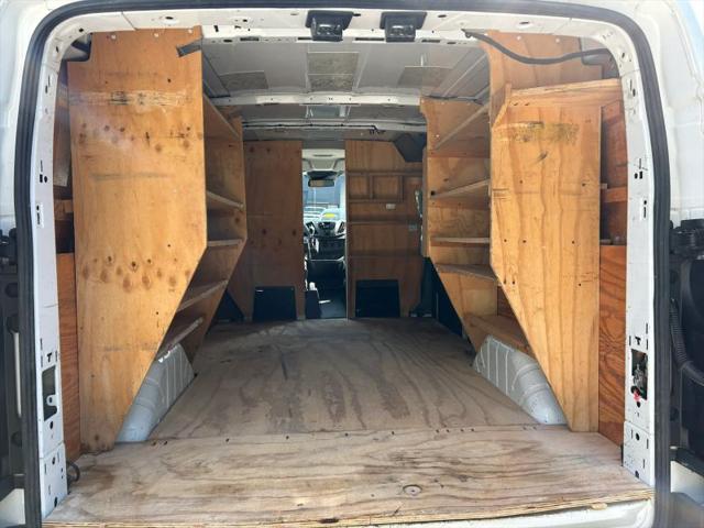 2016 Ford Transit w/60/40 Side Door w/RWB