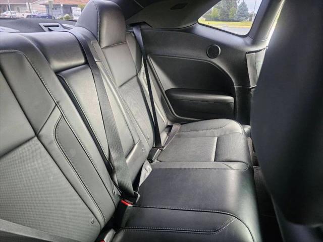 2015 Dodge Challenger R/T Plus