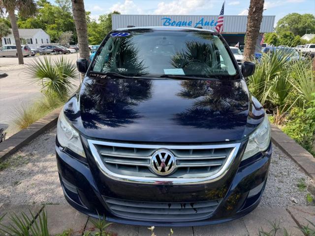 2012 Volkswagen Routan SE