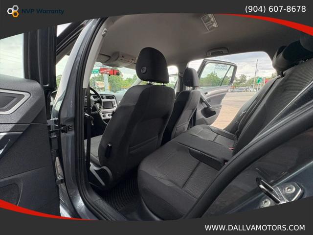 2017 Volkswagen Golf TSI S 4-Door