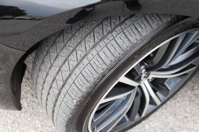 2021 INFINITI Q60 LUXE AWD