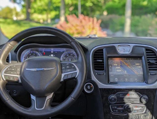 2016 Chrysler 300 AWD