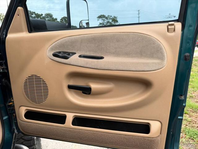 1999 Dodge Ram 2500 Base
