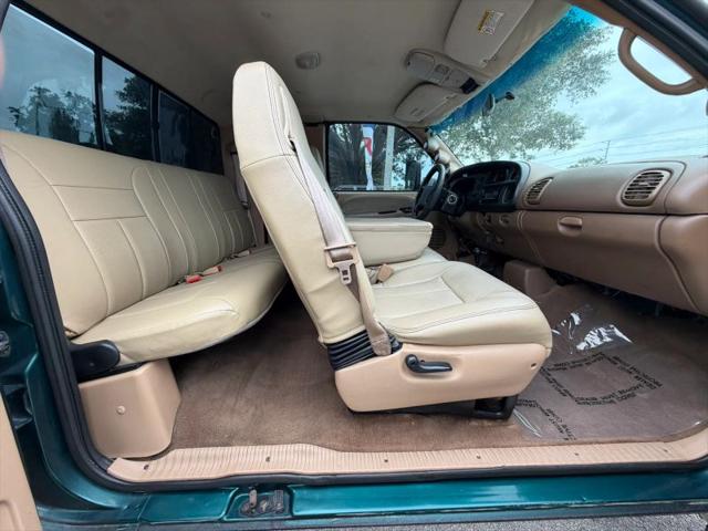 1999 Dodge Ram 2500 Base