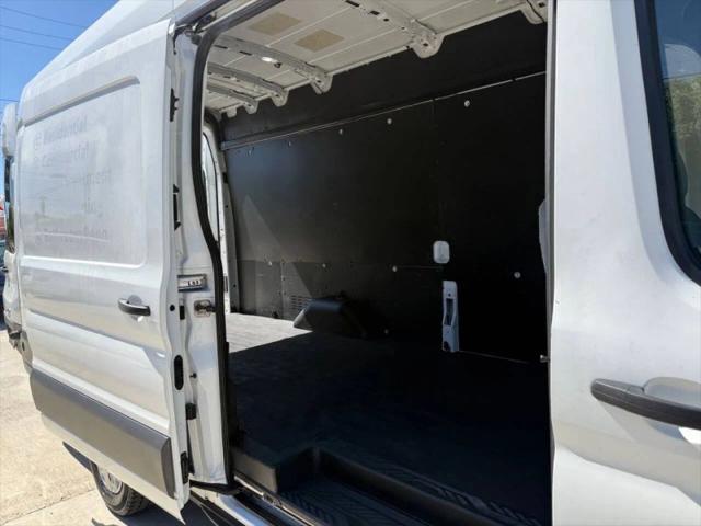 2018 Ford Transit Extended Length w/Sliding Side Door w/LWB