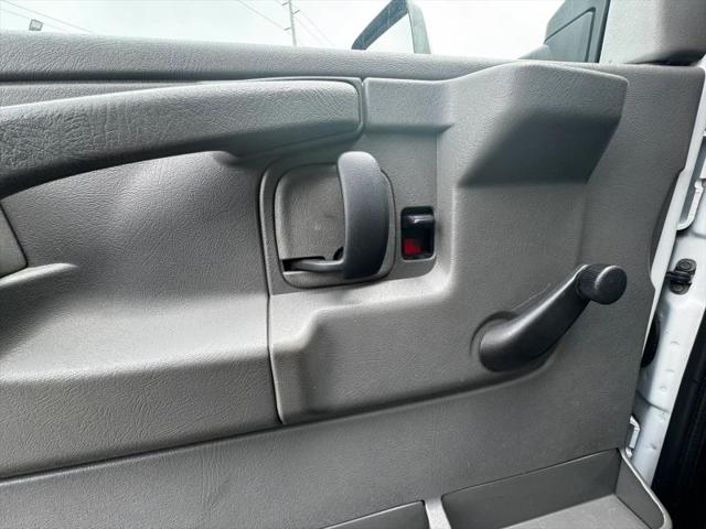 2013 Chevrolet Express Cutaway 3500