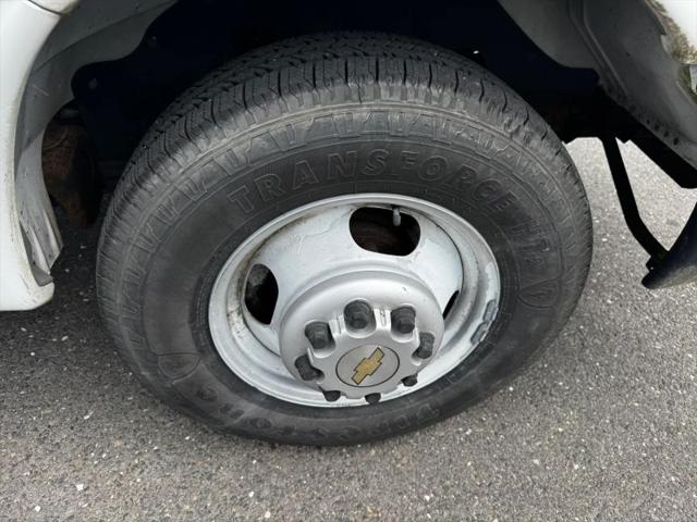 2013 Chevrolet Express Cutaway 3500