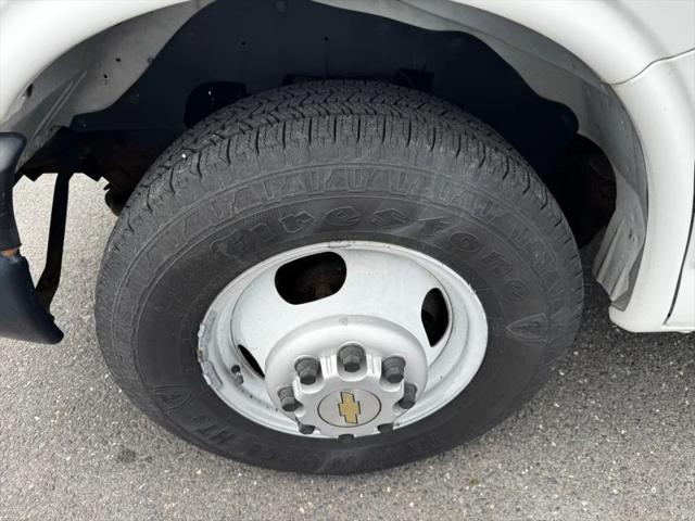2013 Chevrolet Express Cutaway 3500