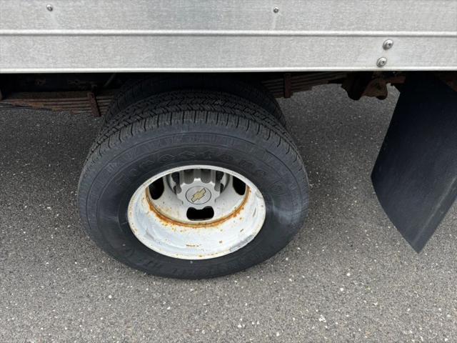 2013 Chevrolet Express Cutaway 3500