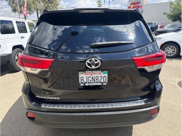 2019 Toyota Highlander LE
