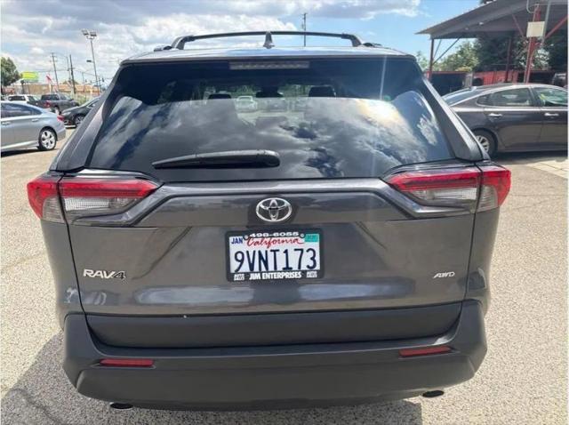 2020 Toyota RAV4 XLE