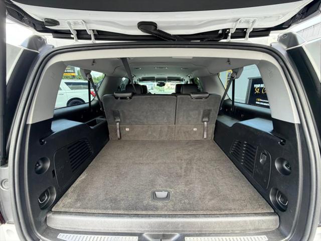 2020 Chevrolet Suburban 4WD LT