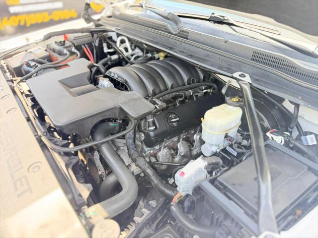 2020 Chevrolet Suburban 4WD LT