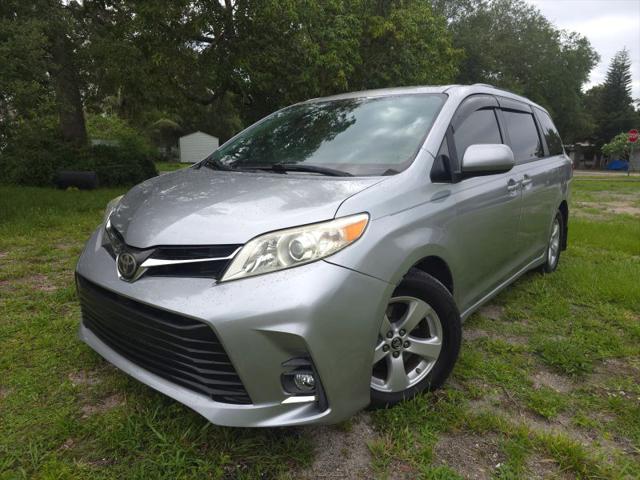 2018 Toyota Sienna LE 8 Passenger for sale in Miami, FL
