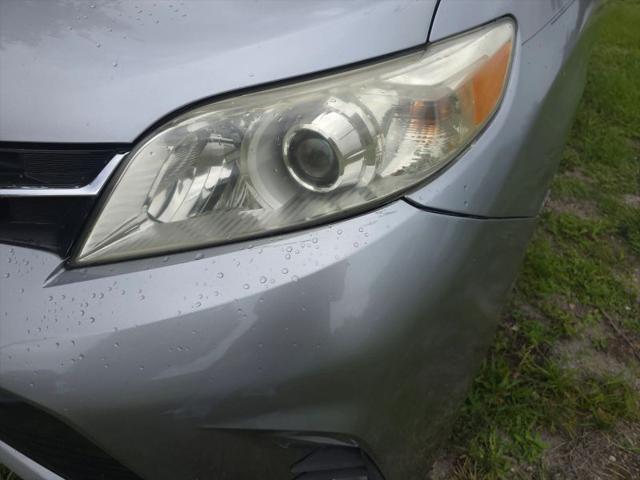 2018 Toyota Sienna LE 8 Passenger