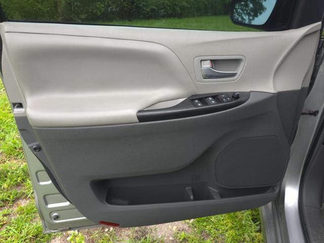 2018 Toyota Sienna LE 8 Passenger
