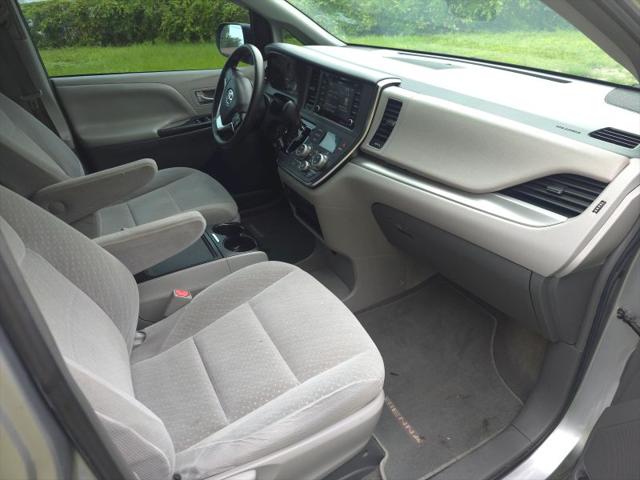 2018 Toyota Sienna LE 8 Passenger