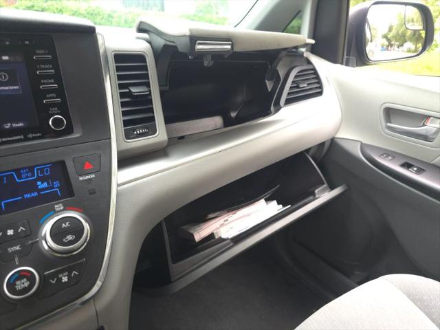 2018 Toyota Sienna LE 8 Passenger