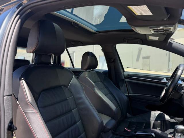 2015 Volkswagen Golf GTI 2.0T Autobahn 4-Door