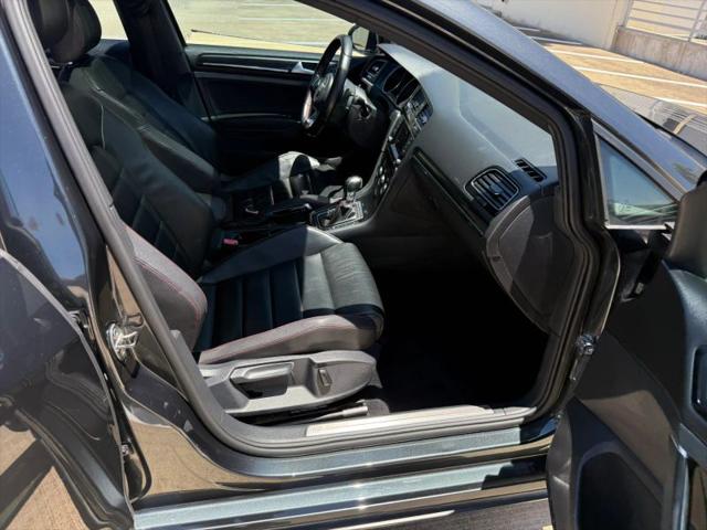 2015 Volkswagen Golf GTI 2.0T Autobahn 4-Door