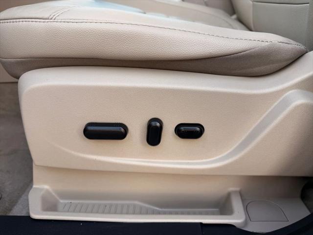 2016 Ford C-Max Energi SEL