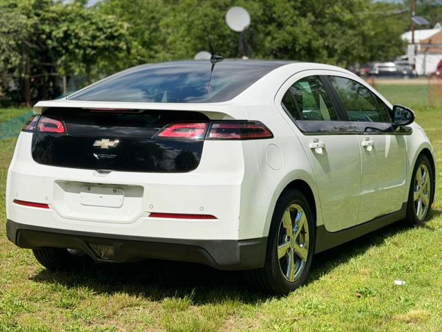 2012 Chevrolet Volt Base