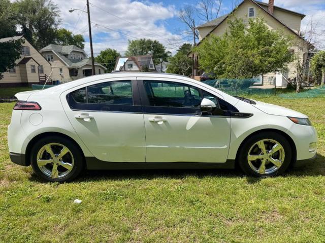 2012 Chevrolet Volt Base