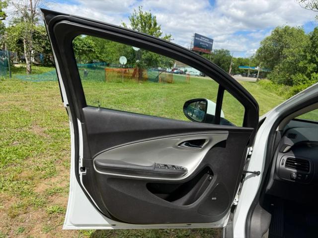 2012 Chevrolet Volt Base