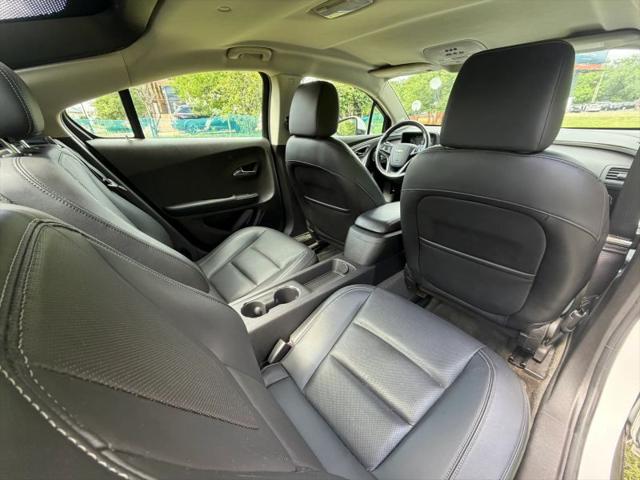 2012 Chevrolet Volt Base