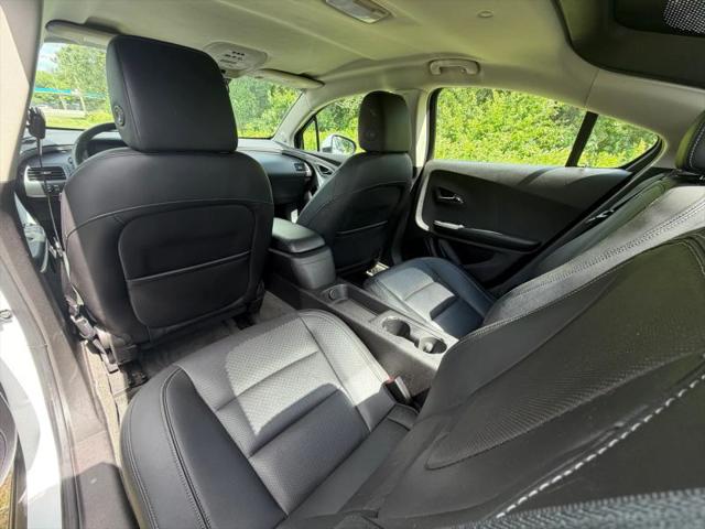 2012 Chevrolet Volt Base