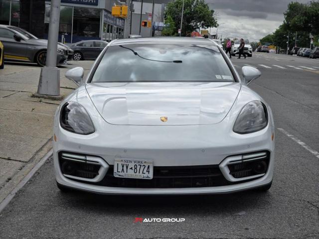 2022 Porsche Panamera GTS