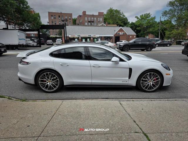 2022 Porsche Panamera GTS
