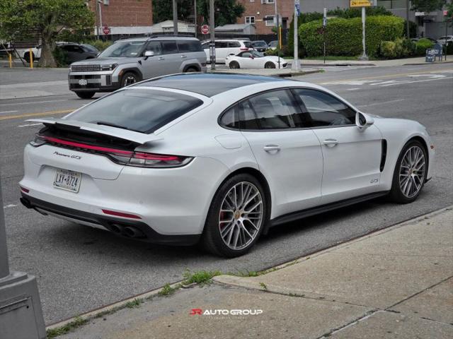 2022 Porsche Panamera GTS