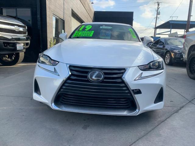 2019 Lexus IS 300 300