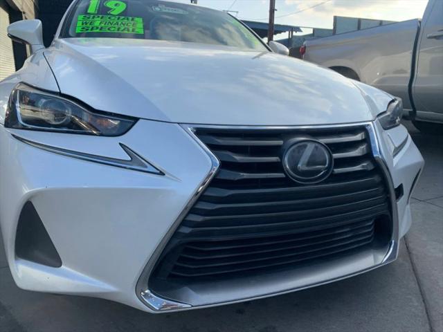 2019 Lexus IS 300 300