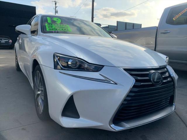 2019 Lexus IS 300 300