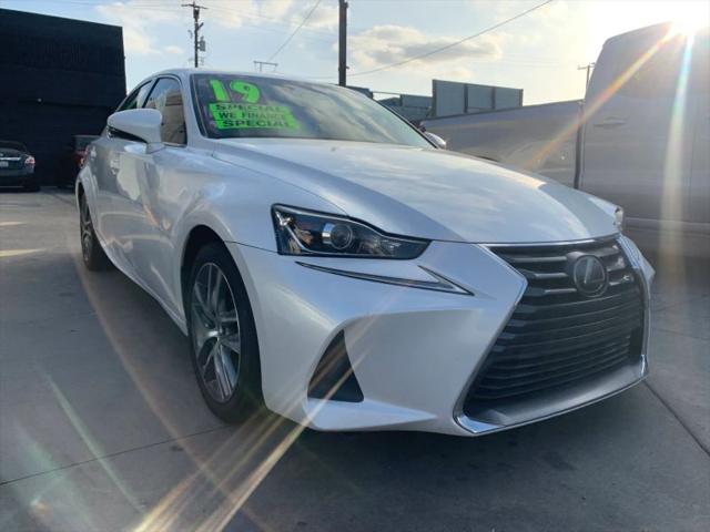 2019 Lexus IS 300 300