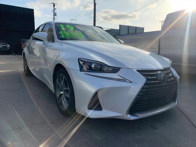 2019 Lexus IS 300 300