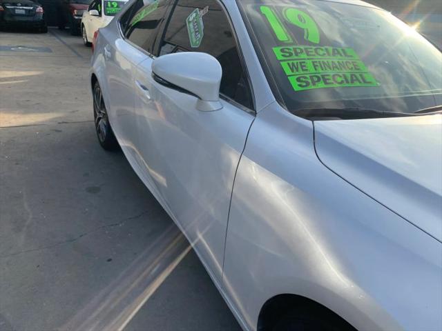 2019 Lexus IS 300 300