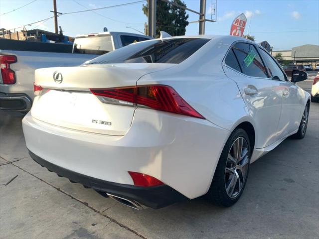 2019 Lexus IS 300 300